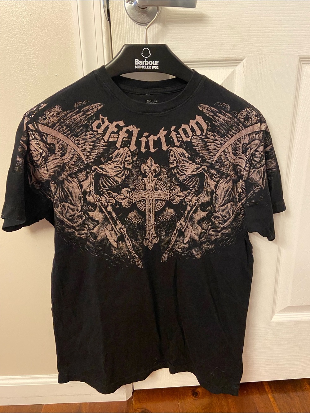 Affliction men’s black t shirt medium